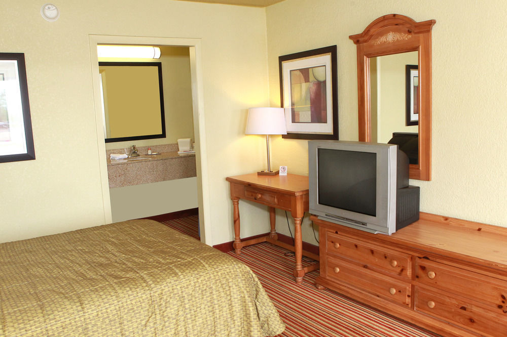 Suite Dreams Hotel Mattoon Экстерьер фото